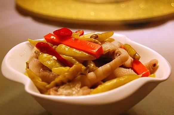 泡椒鳳爪一年賣出六個億，竟因品牌營銷！你信嗎？