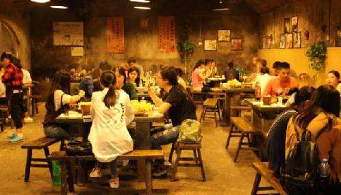 菜鳥也能學會的“營銷套路”，這家重慶火鍋的土辦法賊有效